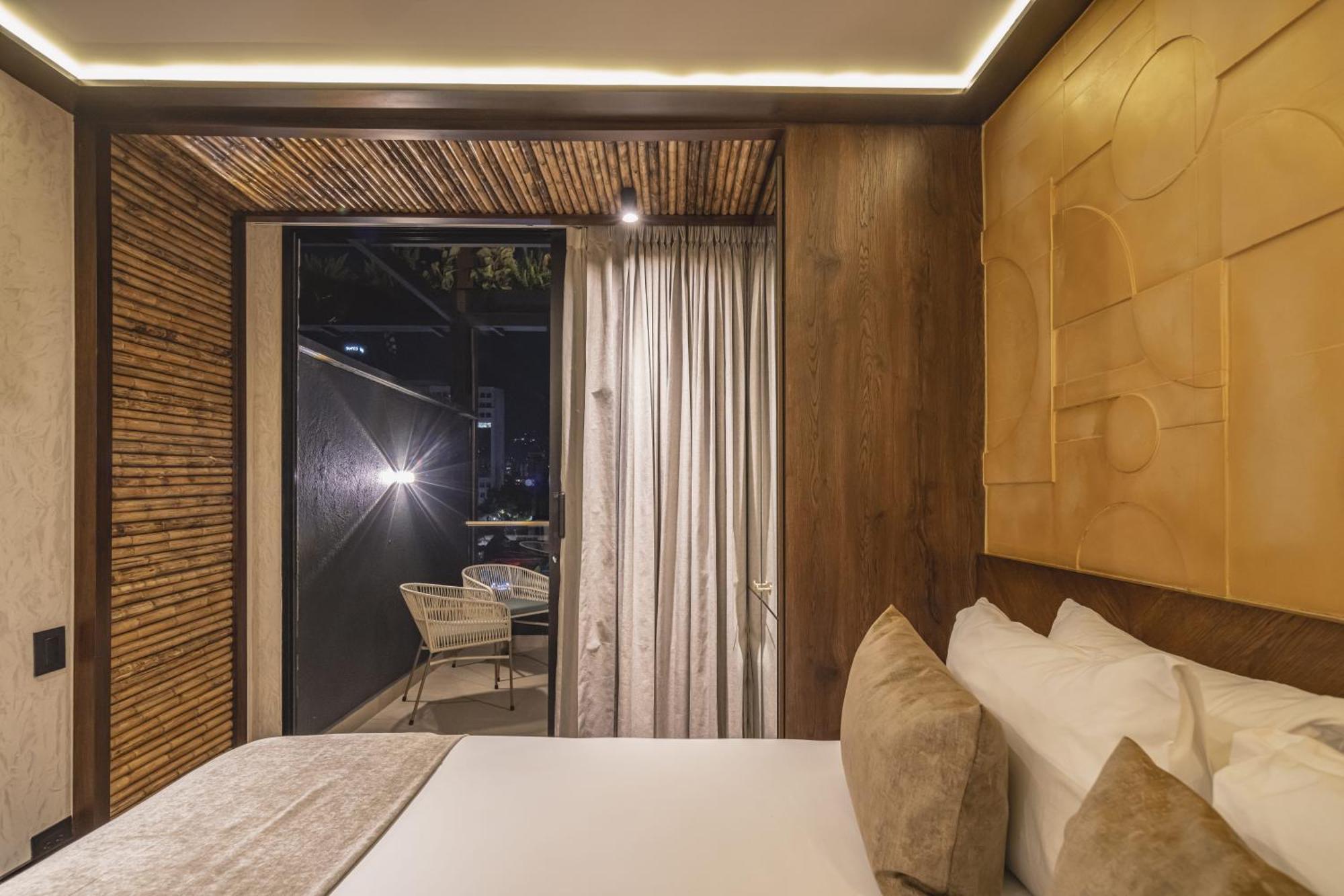 Golden Valley Hotel Медельин Экстерьер фото