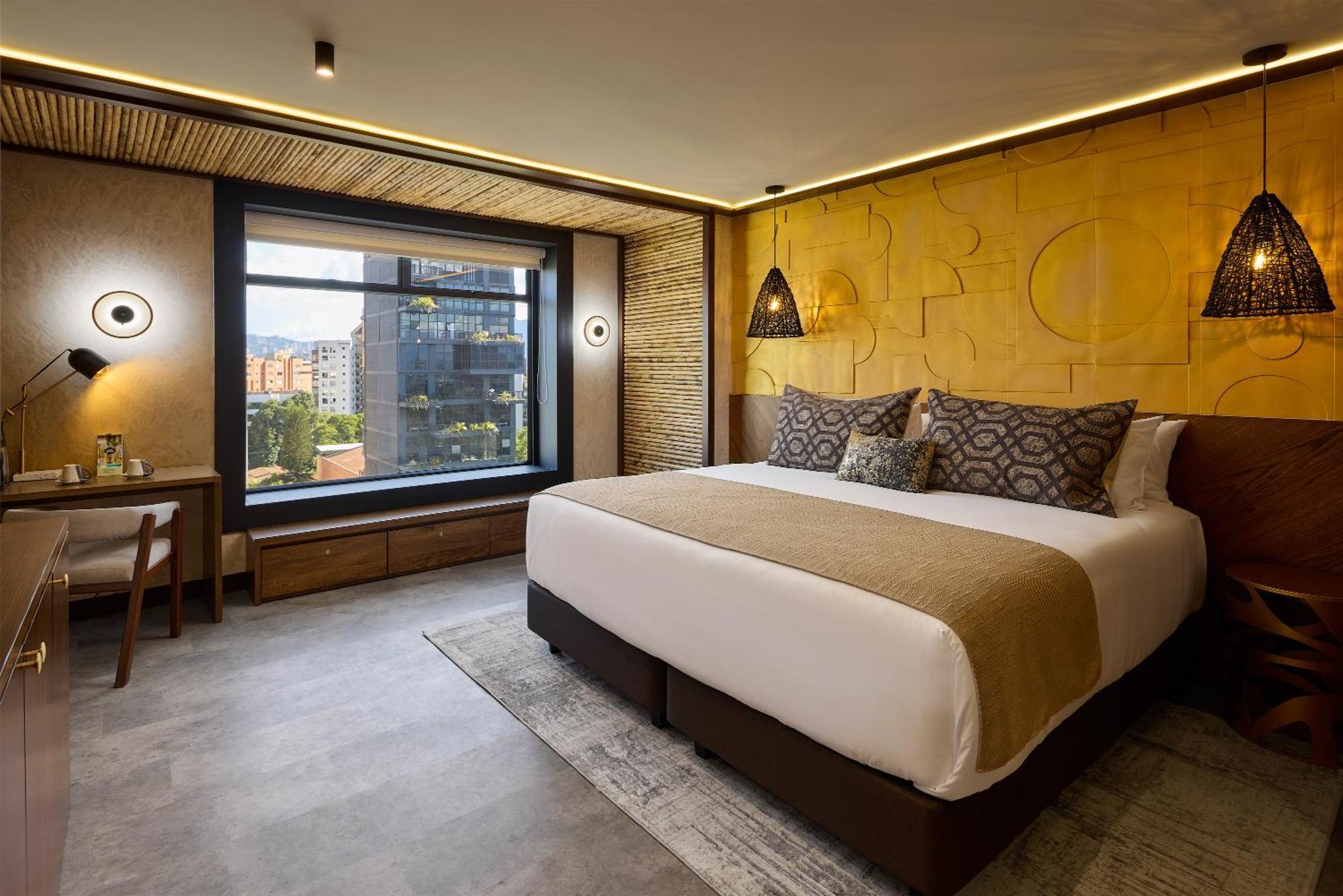 Golden Valley Hotel Медельин Экстерьер фото
