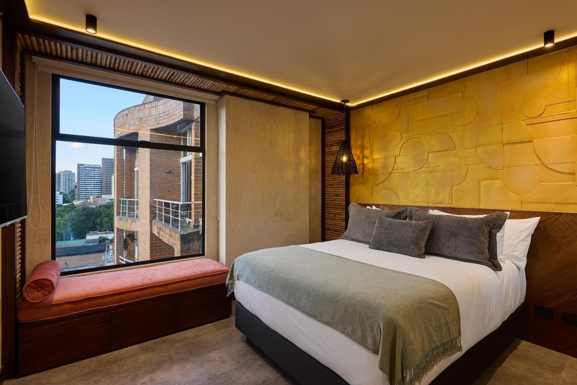 Golden Valley Hotel Медельин Экстерьер фото