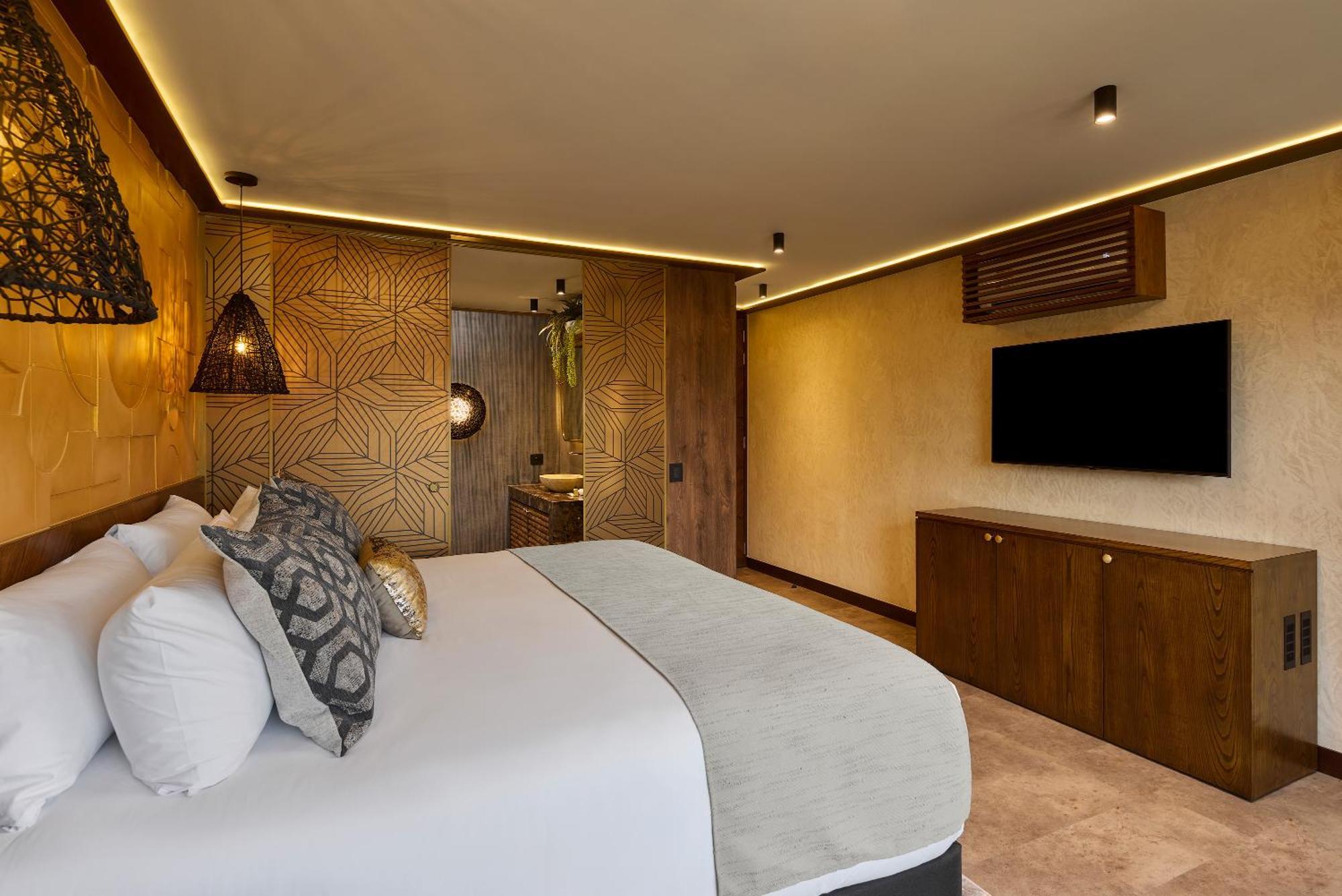 Golden Valley Hotel Медельин Экстерьер фото